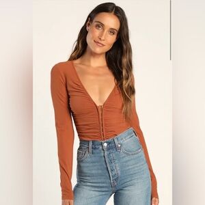 Long-Sleeve Ruched V-Neck Top in Rust